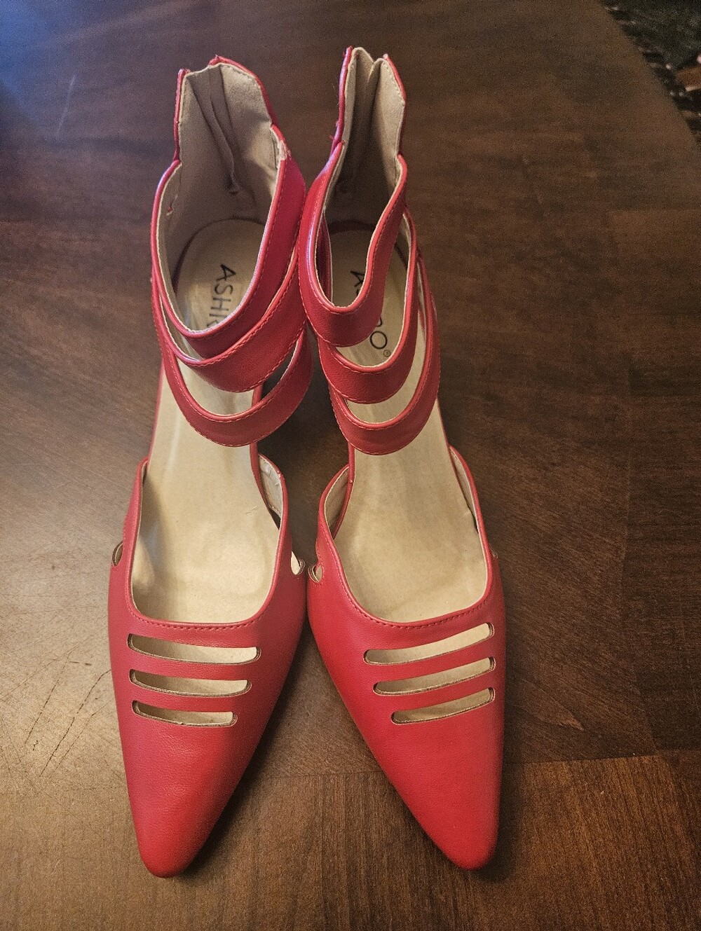 Ashro 9.5 Red Strappy Pointed-Toe Women's Heels